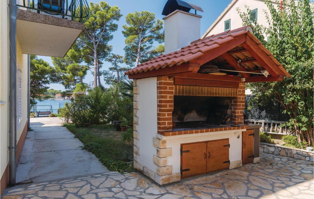 Lovely Home In Sibenik-Brodarica With Kitchen Donje Polje Exterior foto